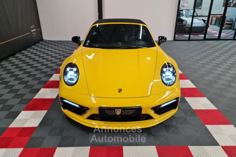 Porsche 992 PORSCHE 992 CARRERA 4S CABRIOLET JAUNE RACING – ÉCHAPPEMENT SPORT / SPORT DESIGN - <small></small> 139.990 € <small></small> - #2