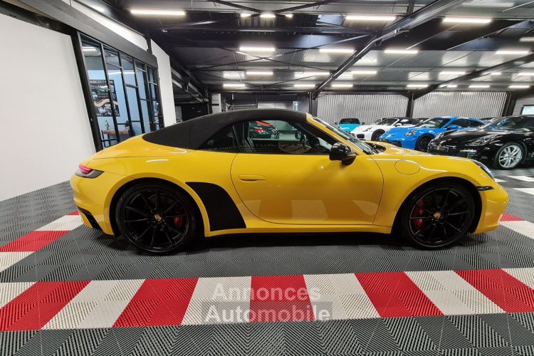 Porsche 992 PORSCHE 992 CARRERA 4S CABRIOLET JAUNE RACING – ÉCHAPPEMENT SPORT / SPORT DESIGN - <small></small> 139.990 € <small></small> - #17