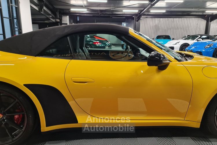 Porsche 992 PORSCHE 992 CARRERA 4S CABRIOLET JAUNE RACING – ÉCHAPPEMENT SPORT / SPORT DESIGN - <small></small> 139.990 € <small></small> - #18