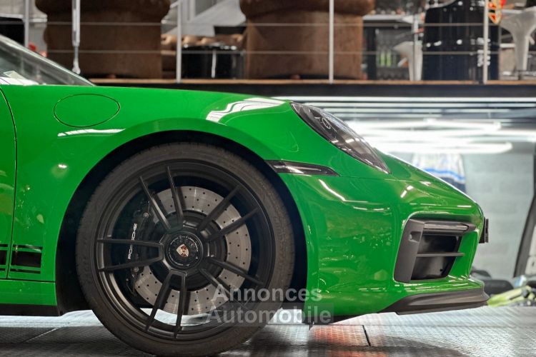 Porsche 992 PORSCHE 992 CARRERA GTS Python Green – PREMIERE MAIN - <small></small> 169.900 € <small></small> - #33