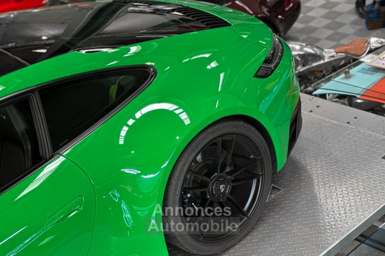 Porsche 992 PORSCHE 992 CARRERA GTS Python Green – PREMIERE MAIN - <small></small> 169.900 € <small></small> - #31