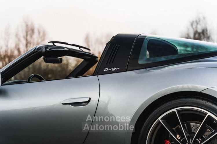 Porsche 992 Targa 4S BOSE Dolomite Silver 21 18-Way - <small></small> 147.900 € <small>TTC</small> - #12