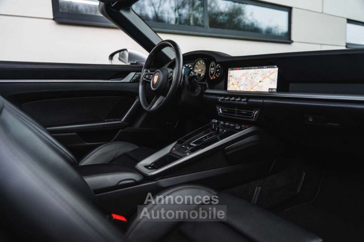 Porsche 992 Targa 4S BOSE Dolomite Silver 21 18-Way - <small></small> 147.900 € <small>TTC</small> - #25