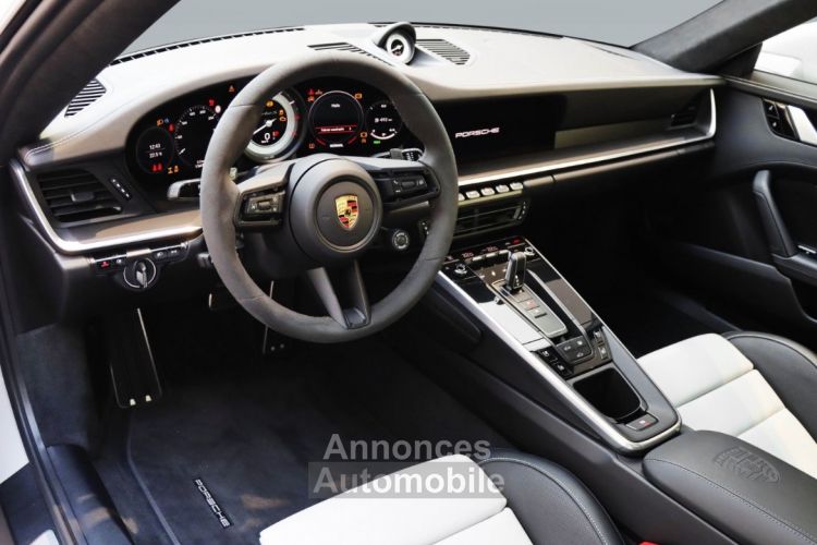 Porsche 992 Turbo S intérieur exclusif - <small></small> 225.800 € <small>TTC</small> - #4