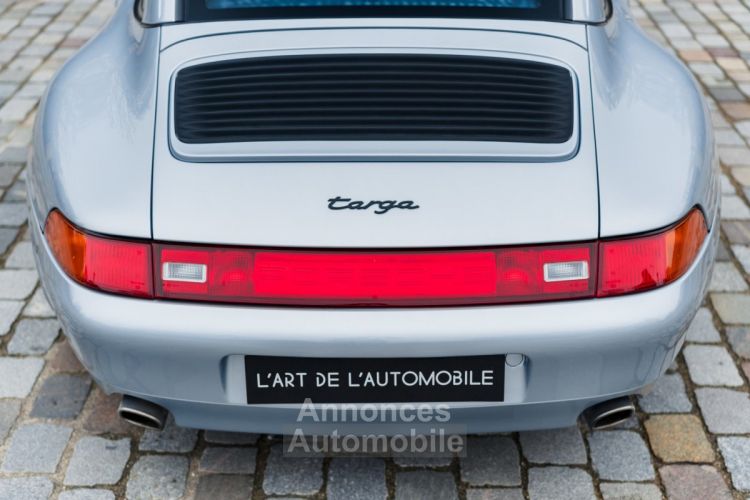 Porsche 993 Targa *Midnight Blue leather* - <small></small> 139.900 € <small>TTC</small> - #67