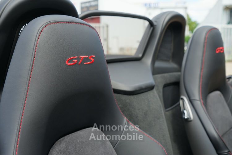 Porsche Boxster 981 GTS PDK - Parfaitement Optionné (Pack Intérieur GTS, Carbone, Sièges Sport Plus, BOSE, ...) - Carnet 100% PORSCHE - Révisée 07/2024 - Gar. 12 Mois - <small></small> 84.900 € <small>TTC</small> - #36