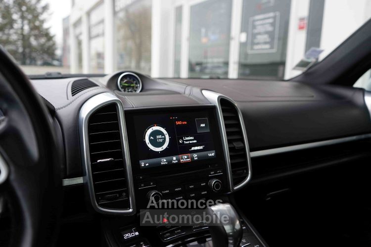 Porsche Cayenne 3.0 V6 416 Ch S E-Hybrid Ph. 2 - 615 €/mois - Origine France - Toit Pano - Susp. Pneumatique + PASM - BOSE - Attelage - Carnet PORSCHE - Gar. 12 Mois - <small></small> 42.750 € <small>TTC</small> - #29