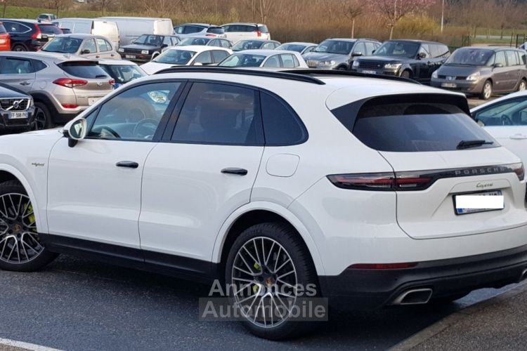 Porsche Cayenne 3.0 V6 E-HYBRID 462 CV TIPTRONIC  TOIT PANO MATRIX LED - <small></small> 72.990 € <small>TTC</small> - #4