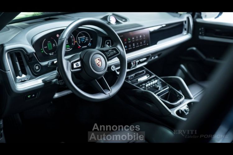 Porsche Cayenne Coupé 3.0 V6 470ch E-Hybrid - <small></small> 137.900 € <small>TTC</small> - #4