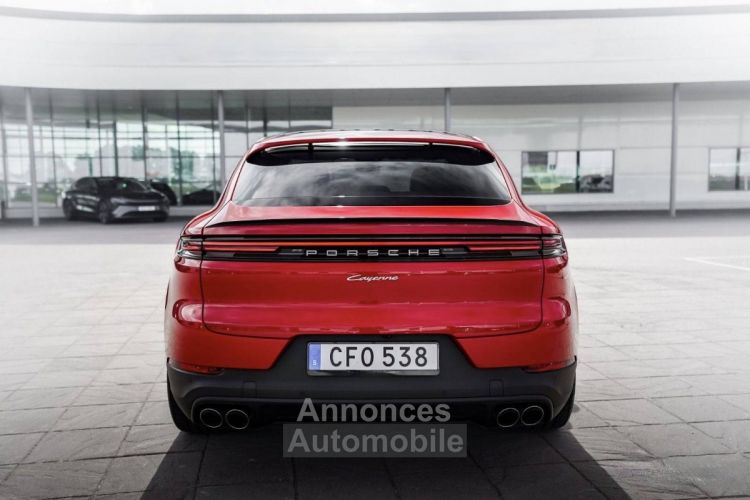 Porsche Cayenne Coupe 3.0 V6 470ch E-Hybrid - <small></small> 121.400 € <small>TTC</small> - #4