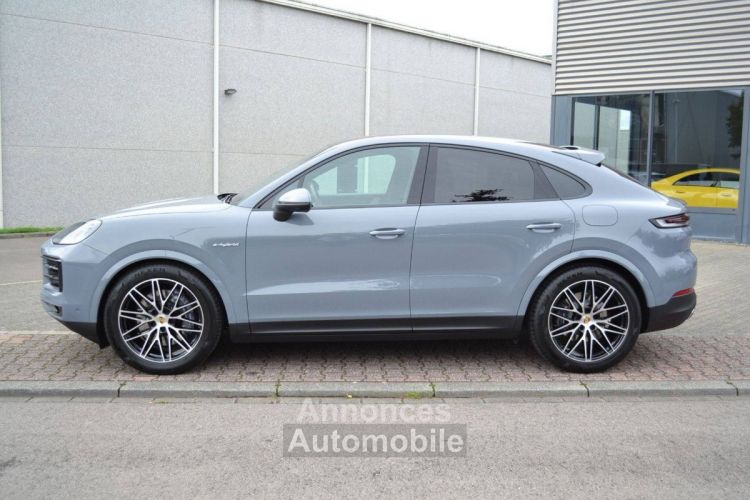 Porsche Cayenne Coupe 3.0 V6 470ch E-Hybrid - <small></small> 126.490 € <small>TTC</small> - #4