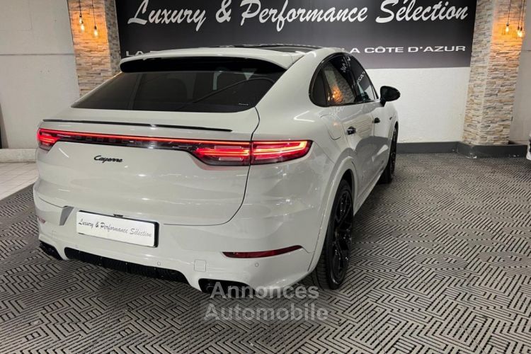 Porsche Cayenne COUPE 3.0 V6 E-Hybrid 462ch 2022 - Gris craie - Pack sport design - 1°main - Origine FR - <small></small> 84.990 € <small></small> - #6