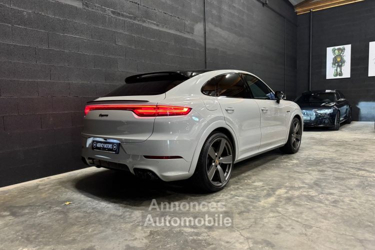 Porsche Cayenne Coupé 3.0l V6 462 ch e-hybrid Pack Sport Design 06/2020 - <small></small> 81.990 € <small>TTC</small> - #4