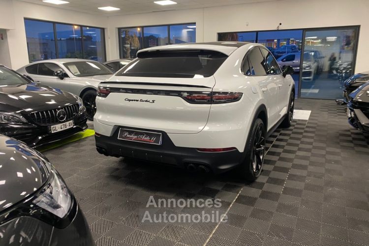 Porsche Cayenne COUPE 4.0 V8  E-HYBRID Turbo S - <small></small> 149.900 € <small>TTC</small> - #22