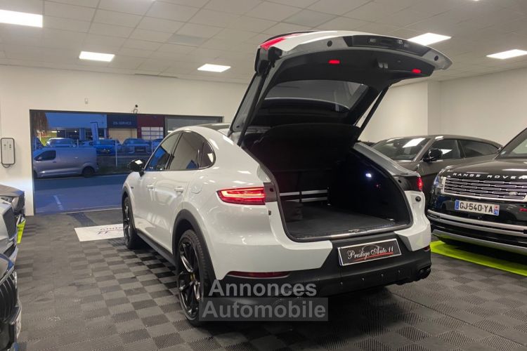 Porsche Cayenne COUPE 4.0 V8  E-HYBRID Turbo S - <small></small> 149.900 € <small>TTC</small> - #23