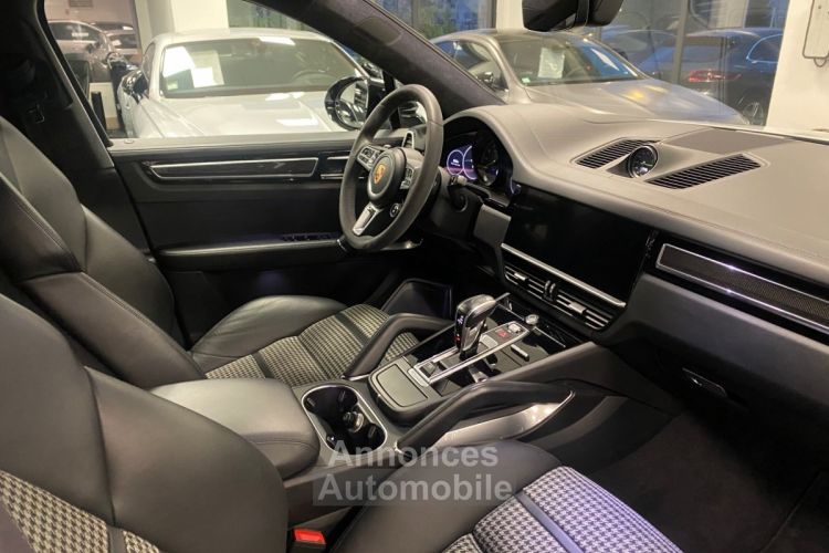 Porsche Cayenne COUPE 4.0 V8  E-HYBRID Turbo S - <small></small> 149.900 € <small>TTC</small> - #34