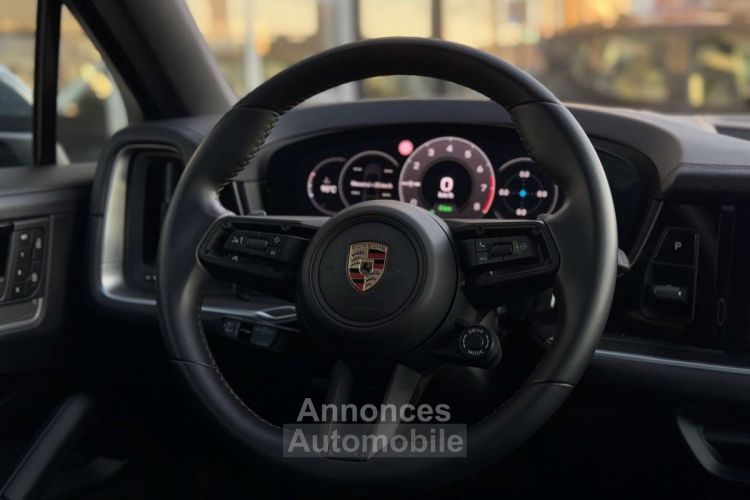 Porsche Cayenne COUPE (9YA) 3.0 V6 470CH E-HYBRID - <small></small> 125.900 € <small>TTC</small> - #13