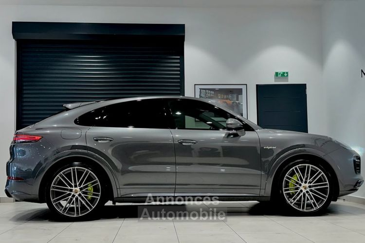 Porsche Cayenne COUPE E-HYBRID 3.0 V6 462 Ch PACK SPORTDESIGN JA22 TURBO CARBONE ACC MATRIX SIEGE 18 ATTELAGE APPROVED 12.2025 TOUTE OPTIONS - <small></small> 79.990 € <small>TTC</small> - #2