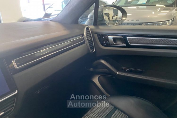 Porsche Cayenne COUPE E-HYBRID 462 CV Pack Sport Design Pack conception allégé Offre de LOA : 1 168 Euros /mois TTC - <small></small> 75.000 € <small>TTC</small> - #42