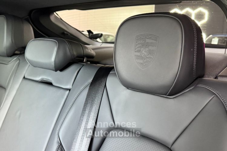 Porsche Cayenne COUPE E-Hybrid 470 ch 3.0 V6 ~ Pneumatique adaptative ~ Roues AR directrices ~ Écran passager ~ Feux AR Cristal - <small></small> 142.990 € <small>TTC</small> - #12