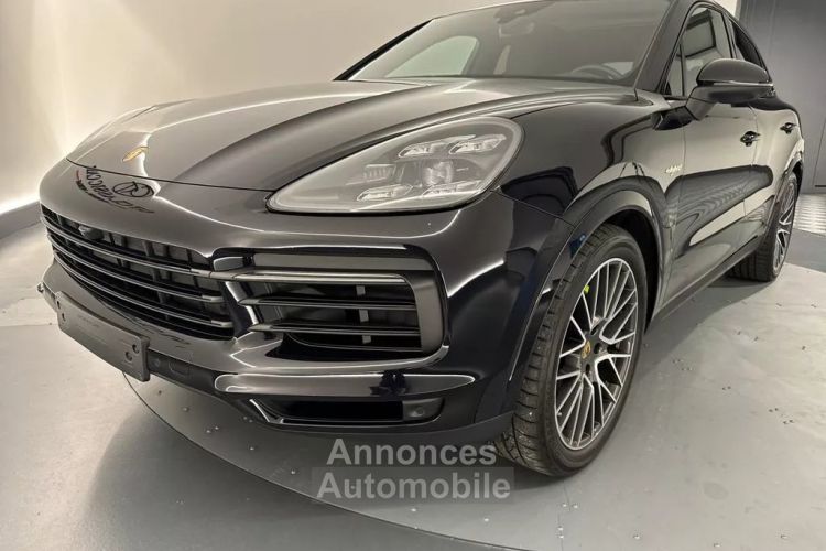 Porsche Cayenne COUPE E-HYBRID 5PL - <small></small> 99.900 € <small>TTC</small> - #42