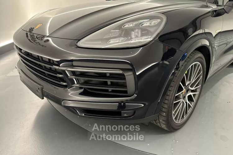 Porsche Cayenne COUPE E-HYBRID 5PL - <small></small> 99.900 € <small>TTC</small> - #49