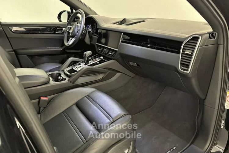 Porsche Cayenne COUPE E-HYBRID 5PL - <small></small> 99.900 € <small>TTC</small> - #25