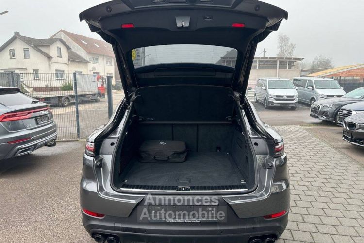 Porsche Cayenne Coupe E-Hybrid Pano/Chrono/Approved - <small></small> 78.900 € <small>TTC</small> - #13