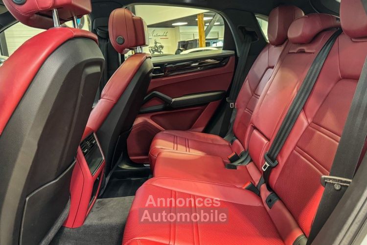 Porsche Cayenne Coupé II 3.0 V6 462ch E-Hybrid 1ERE MAIN / SUIVI A JOUR / A1 - <small></small> 72.990 € <small>TTC</small> - #19