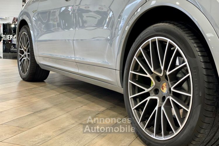 Porsche Cayenne Coupé III 3.0 V6 462ch E-Hybrid ii k - <small></small> 89.990 € <small>TTC</small> - #38