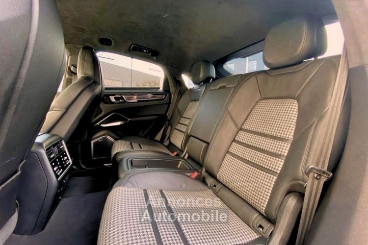 Porsche Cayenne Coupé Turbo - Français - <small></small> 99.990 € <small>TTC</small> - #5