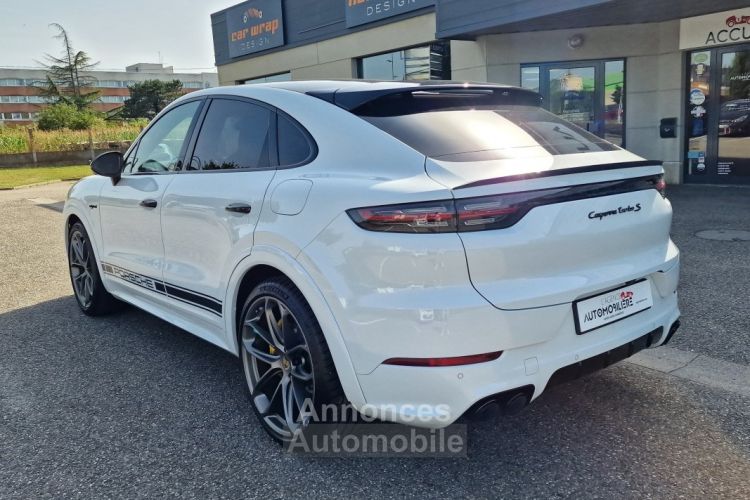 Porsche Cayenne Coupé Turbo S E-Hybrid 4.0 V8 32V 680 ch AWD Full Carbone - <small></small> 129.990 € <small>TTC</small> - #4