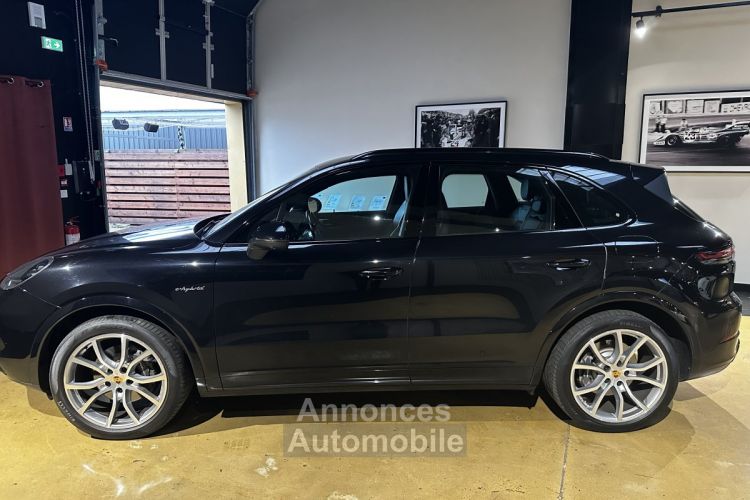 Porsche Cayenne E-Hybrid 3.0 V6 462 ch Tiptronic BVA S VEHICULE FRANCAIS CARNET A JOUR - <small></small> 46.900 € <small>TTC</small> - #2