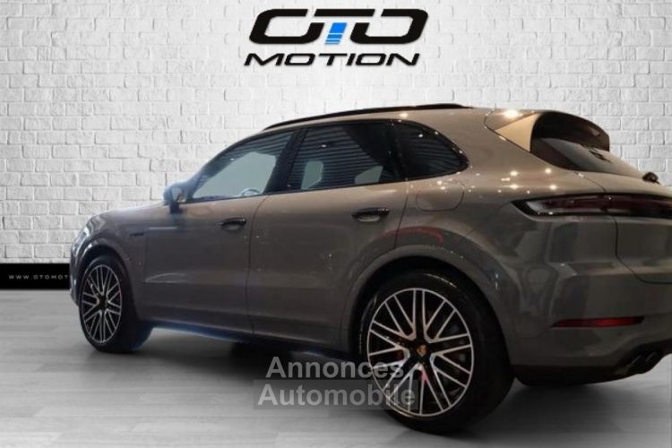 Porsche Cayenne E-Hybrid 3.0 V6 519 ch S - <small></small> 147.990 € <small></small> - #4