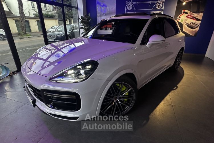 Porsche Cayenne E-Hybrid 4.0 V8 680 ch Turbo S / 1er main française / Approved / Suréquipée 36 714€ d'options - <small></small> 144.980 € <small>TTC</small> - #1