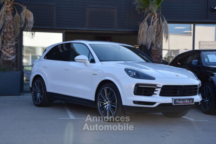 Porsche Cayenne E-hybrid 462 CV Toit ouvrant BOSE Soft Close Attelage  - <small></small> 65.000 € <small>TTC</small> - #1