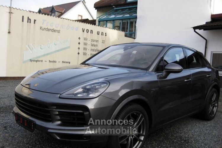 Porsche Cayenne E-Hybrid Coupé SPORTSIEGE/CHRONO/PANO/ - <small></small> 72.999 € <small>TTC</small> - #1