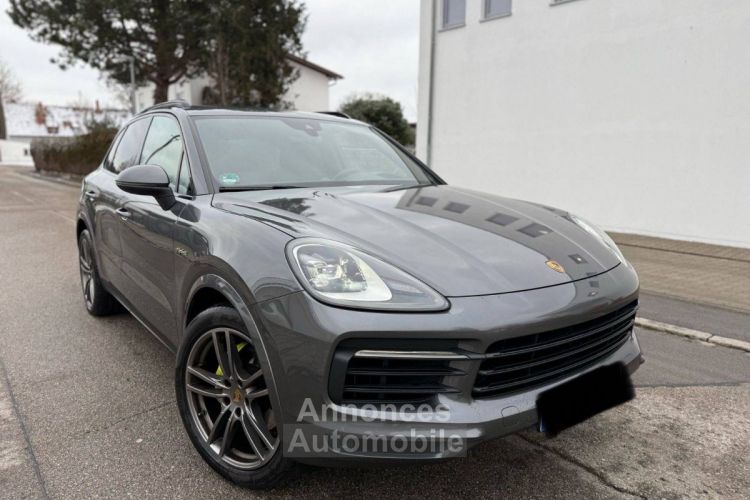 Porsche Cayenne E-Hybrid *21 roues turbo*HeadUp*Pano* - <small></small> 68.990 € <small>TTC</small> - #1