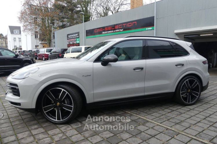 Porsche Cayenne E-Hybrid/PANO/KAM/LED/22'' - <small></small> 71.800 € <small>TTC</small> - #1