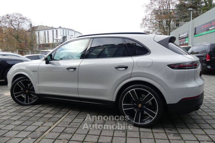 Porsche Cayenne E-Hybrid/PANO/KAM/LED/22'' - <small></small> 71.800 € <small>TTC</small> - #4