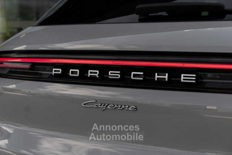 Porsche Cayenne Hybr SportDesignPack Pano 14way BOSE 22' - <small></small> 145.900 € <small>TTC</small> - #5