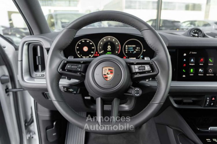 Porsche Cayenne Hybr SportDesignPack Pano 14way BOSE 22' - <small></small> 145.900 € <small>TTC</small> - #19