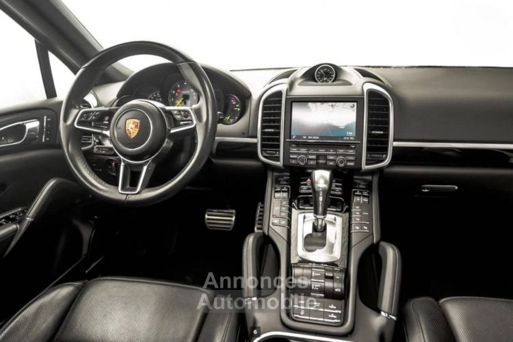 Porsche Cayenne II (958) 3.0 416ch S E-Hybrid - <small></small> 39.990 € <small>TTC</small> - #6