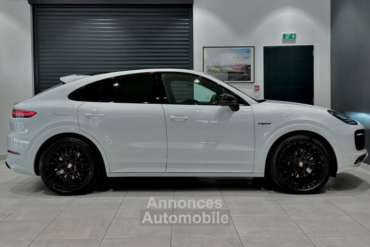 Porsche Cayenne II COUPE E-HYBRID 3.0 V6 462 Ch PACK SPORTDESIGN JA22 RS SPYDER ECHAP SPORT BLACK EDITION AMBIANCE LED MY22 32000 KMS - <small></small> 99.990 € <small>TTC</small> - #2