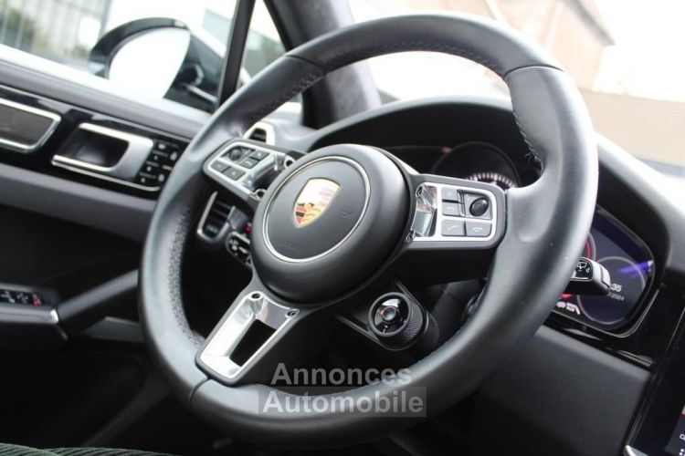 Porsche Cayenne III III E-HYBRID TURBO S - <small></small> 119.800 € <small>TTC</small> - #17