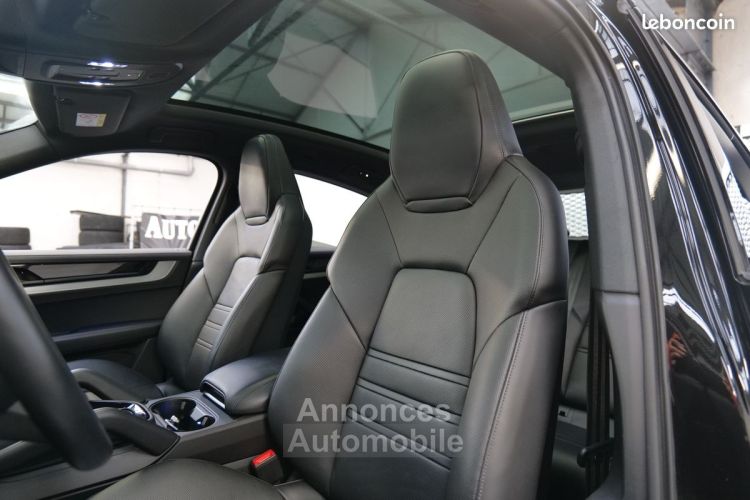 Porsche Cayenne New s e-hyb 3.0 v6 519 ch 1°main francais tva recuperable pack sport design noir ecran passager bose eclairage ambiance sieges 18 ja22 a partir de 104 - <small></small> 139.950 € <small>TTC</small> - #8