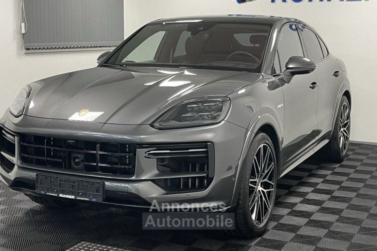 Porsche Cayenne Porsche Cayenne Coupe Turbo E-Hybrid - <small></small> 186.000 € <small>TTC</small> - #1