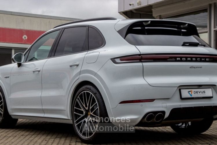 Porsche Cayenne Porsche Cayenne E-Hybrid SportDesign Matrix Pano  - <small></small> 114.000 € <small>TTC</small> - #2