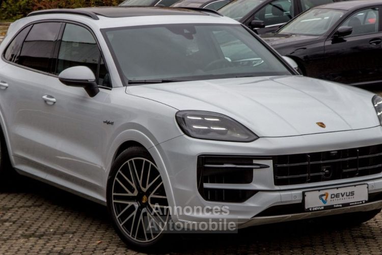 Porsche Cayenne Porsche Cayenne E-Hybrid SportDesign Matrix Pano  - <small></small> 114.000 € <small>TTC</small> - #3