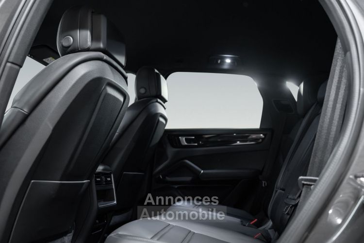 Porsche Cayenne E-Hybride 462Ch Attelage Alarme PASM Caméra 360 / 11 - <small></small> 73.400 € <small>TTC</small> - #23